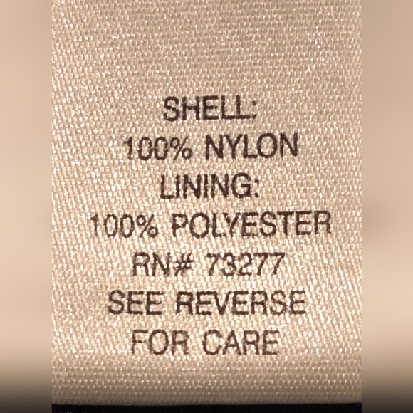 NWOT Croft & Barrow Blouse with V-Neck - Picture 9 of 9